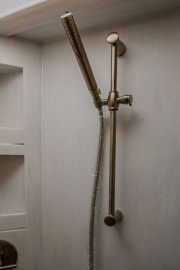 26-Bathroom-16-Maple-Agreeable-Gray-Mt-Etna-22185