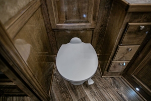 42-Bathroom-8T-19.5SW-Maple-Spanish-Gloss-106-15823