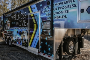 custom fitness trailer exterior 002