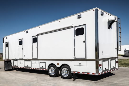 04-Outback-Customs-2022-GN2-FRAC-Trailer