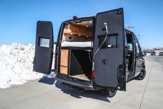 Mercedes-Sprinter-Camper-Van-Conversion-03