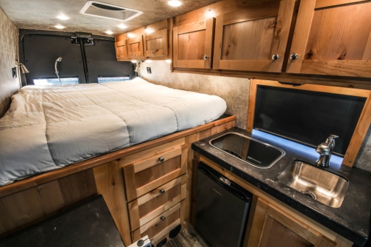 Mercedes-Sprinter-Camper-Van-Conversion-09